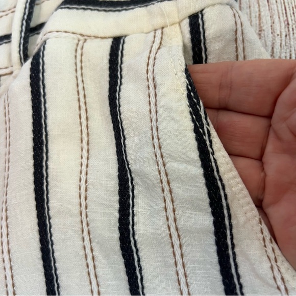LOFT Ann Taylor Linen Blend Striped Shorts 6 - Picture 2 of 7